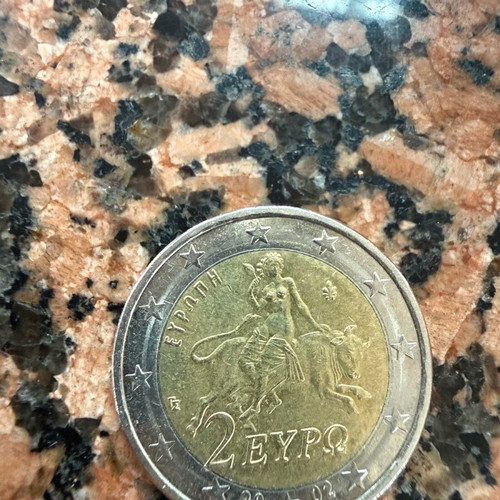 2€ Europe collectible coin like new with cutting errors 2002