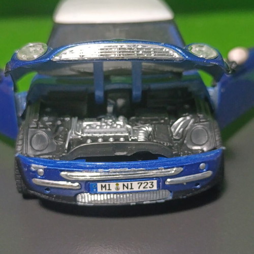 Mini Cooper Maisto diecast toycar vehicle 2001 used