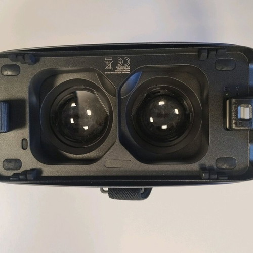 Samsung VR mask used SM-R325