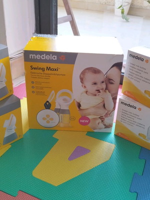 Medela Swing Maxi electric double breast pump like new