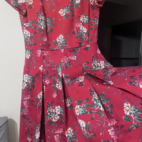 Cotton summer dress French Connection like new, pleated mini