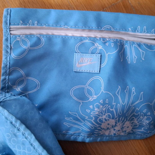 Nike shoulder bag like new, large size, blue, with inner wallet