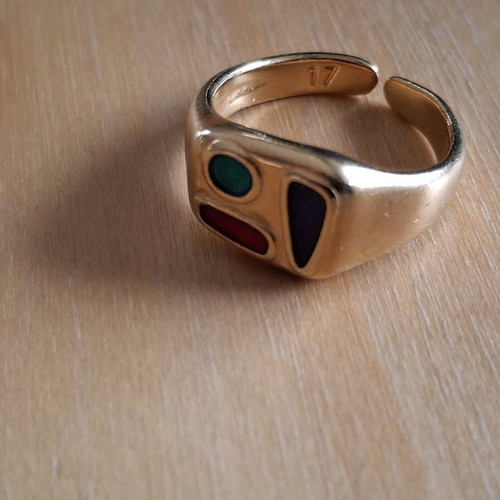 Faux ring with enamel like new, size 17