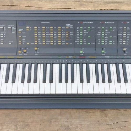Υamaha synthesiser PSR-6300 μεταχειρισμένο με βάση και manual