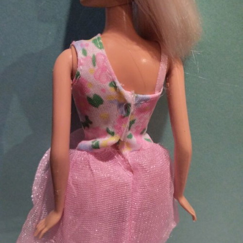 Barbie vintage doll like new