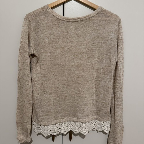 Bershka pullover with lace used, size M, beige