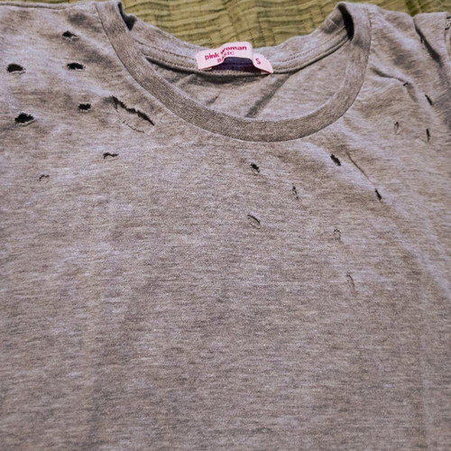 Pink Woman blouse with cutouts like new, gray