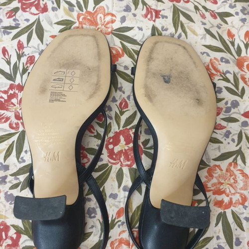 H&M black sandals with low wide heel size 36 like new