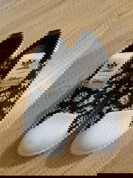 adidas Disney 31