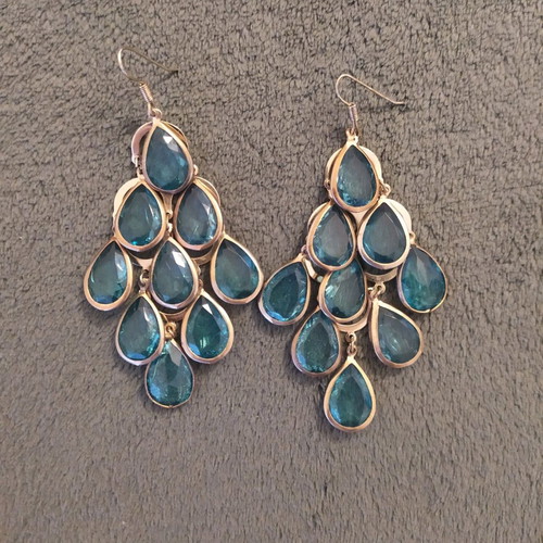 Long earrings like new from Accessories store