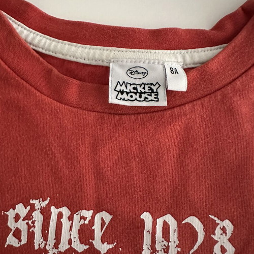 Disney Mickey Mouse children's t-shirt size 8 like new, red