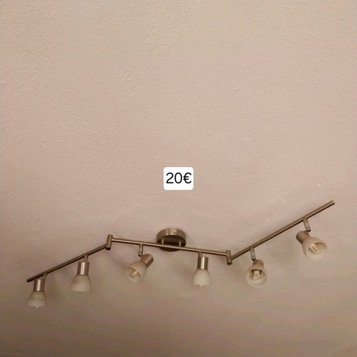 Lighting fixtures like new with led bulbs