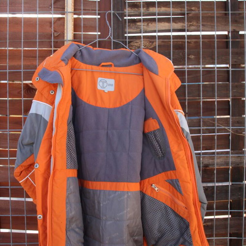 Timeout jacket like new, size L, gray and orange