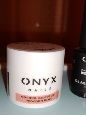 Onyx nail products like new with semi-permanent colors and gel