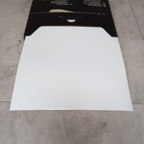 Photographic paper used, pack of 50 sheets United Office glossy large