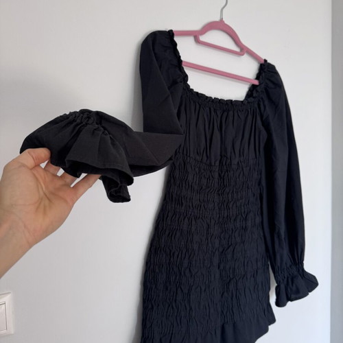 Cotton long sleeved black mini dress like new, XS-S