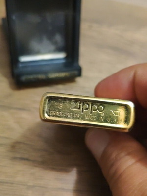 Zippo lighter