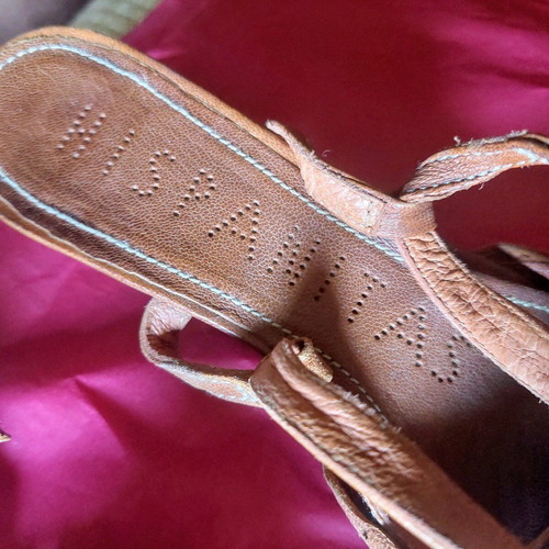Hispanitas leather vintage tan shoes with straps size 39 used