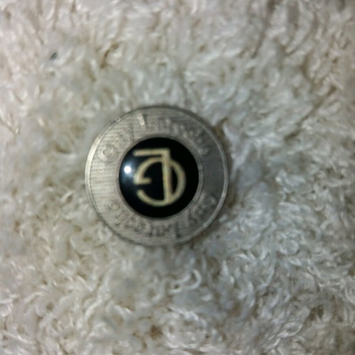 Guy Laroche button like new