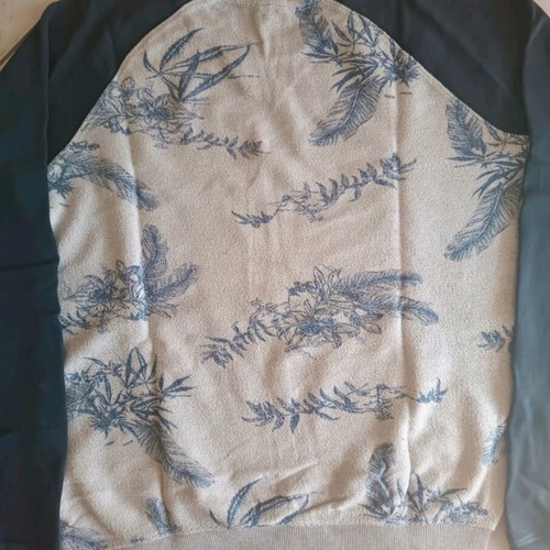 United Colors of Benetton men's pullover size S like new