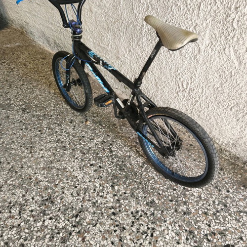 Bullet bicycle like new, black BMX