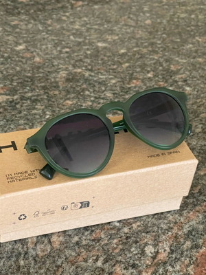 Hawkers Eco sunglasses new, green, unisex