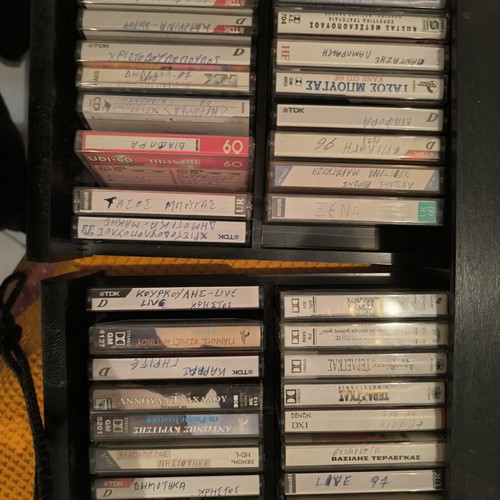 Music cassette tapes used, laiko genre