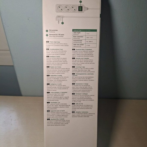 Power strip with 3 outlets new, unused in box