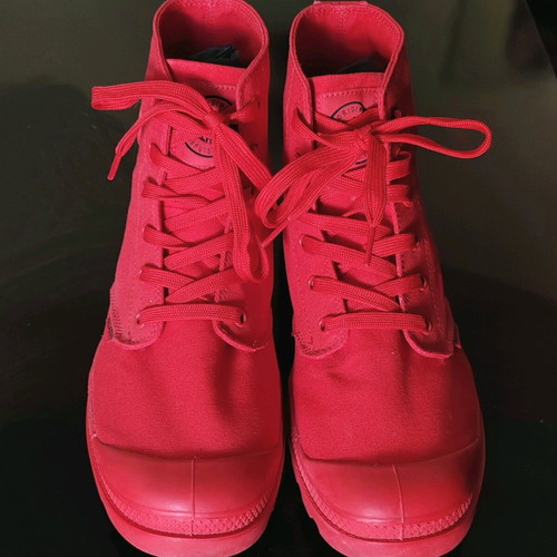 Palladium canvas boots like new, size 44, red