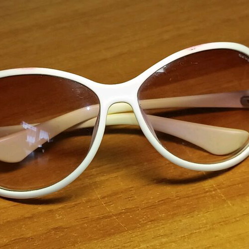Oxydo women's sunglasses used, white