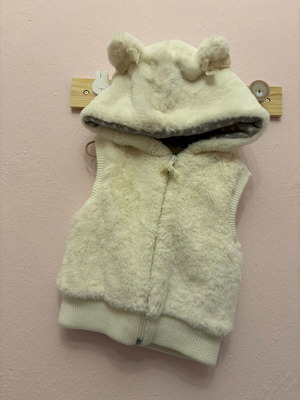 Lapin House sleeveless jacket 12-18 months like new