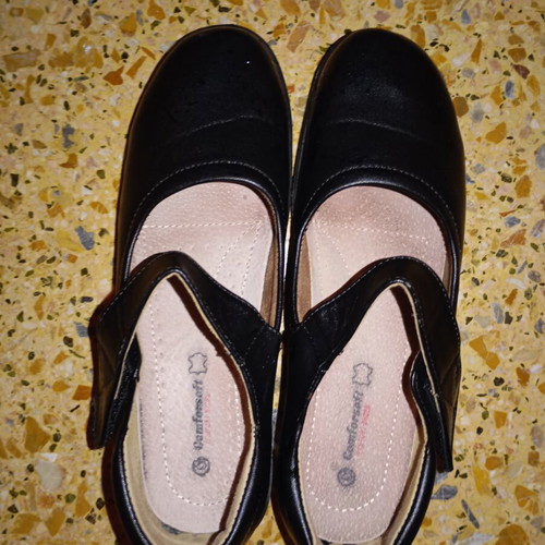 Comfort Flex black ballerina shoes with strap, size 40