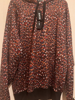 Baya oversized one size sweatshirt new with print