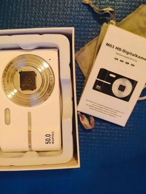 Ψηφιακή φωτογραφική μηχανή 50MP με ζουμ 16X και κάρτα μνήμης 32GB καινούργιο