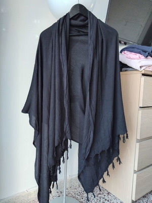 Black women's scarf with tassels, one size