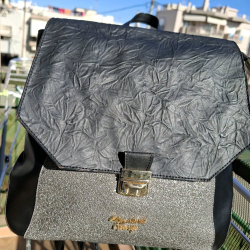 Elizabeth George women's leather backpack like new, black and gray