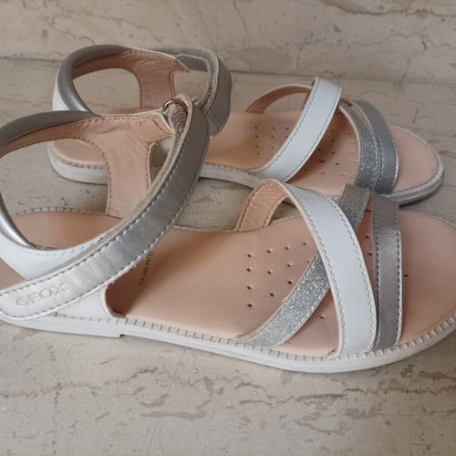 Geox sandals size 34 like new, white and silver leather
