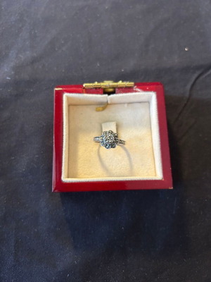 Silver 925 ring like new