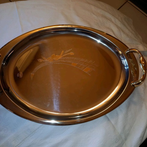 Serving trays set of 3 with gilded designs like new