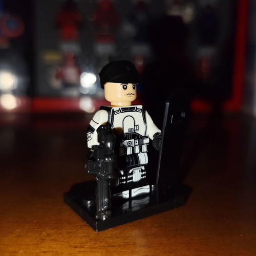 ISB Tactical Agent Star Wars minifigure