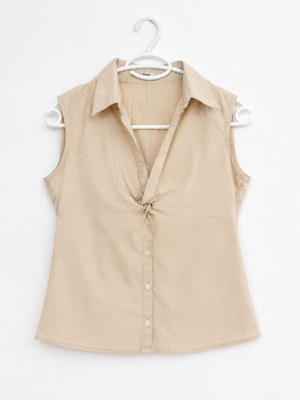Helmi sleeveless shirt top used, size L, nude color