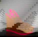  Pip-toe exe πλατφόρμες, λουστρίνι, μπεζ-φούξια, barbie core