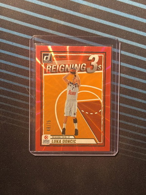 Donruss Reigning 3s κάρτα μπάσκετ με Luka Doncic, αριθμημένη 48/75