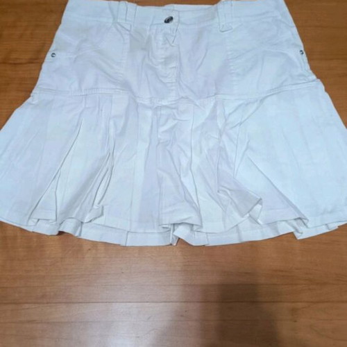 Skirt like new, size M, white