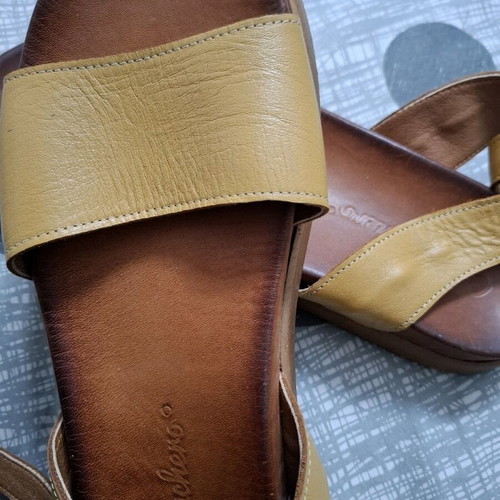 Commanchero Original leather sandals like new, size 38, croco color