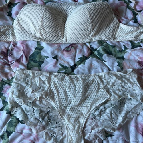 H&M beige lace lingerie set 80C and M new