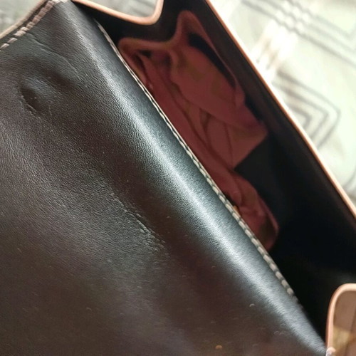 Τσάντα χειρός ροζ με γεωμετρικό σχέδιο και χοντρή αλυσίδα καινούργια
