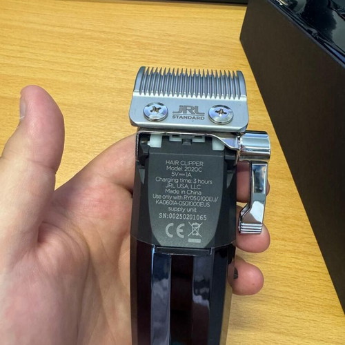 JRL 2020C Hair Clipper brand new, silver color