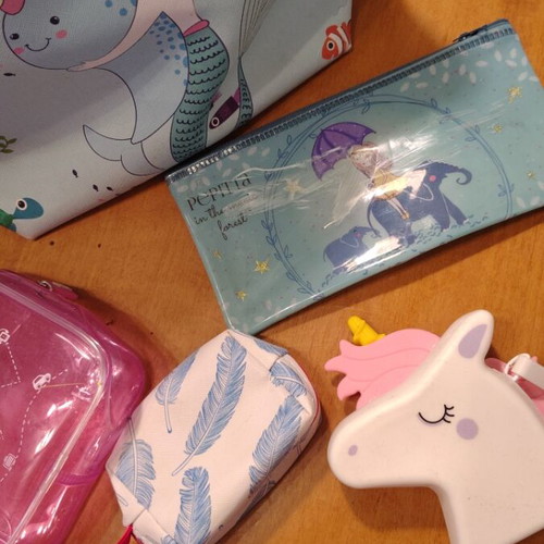 Gift set for girls used with wallets, pop it, spinner and Polo bag