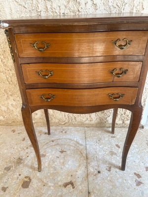 Τραπεζάκι εισόδου με τρία συρτάρια σαν καινούργιο